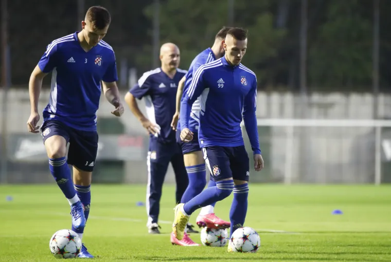 GALERIJA Posljednji trening Dinama pred veliki okr&scaron;aj s Chelseajem: Nedostaju neka važna imena