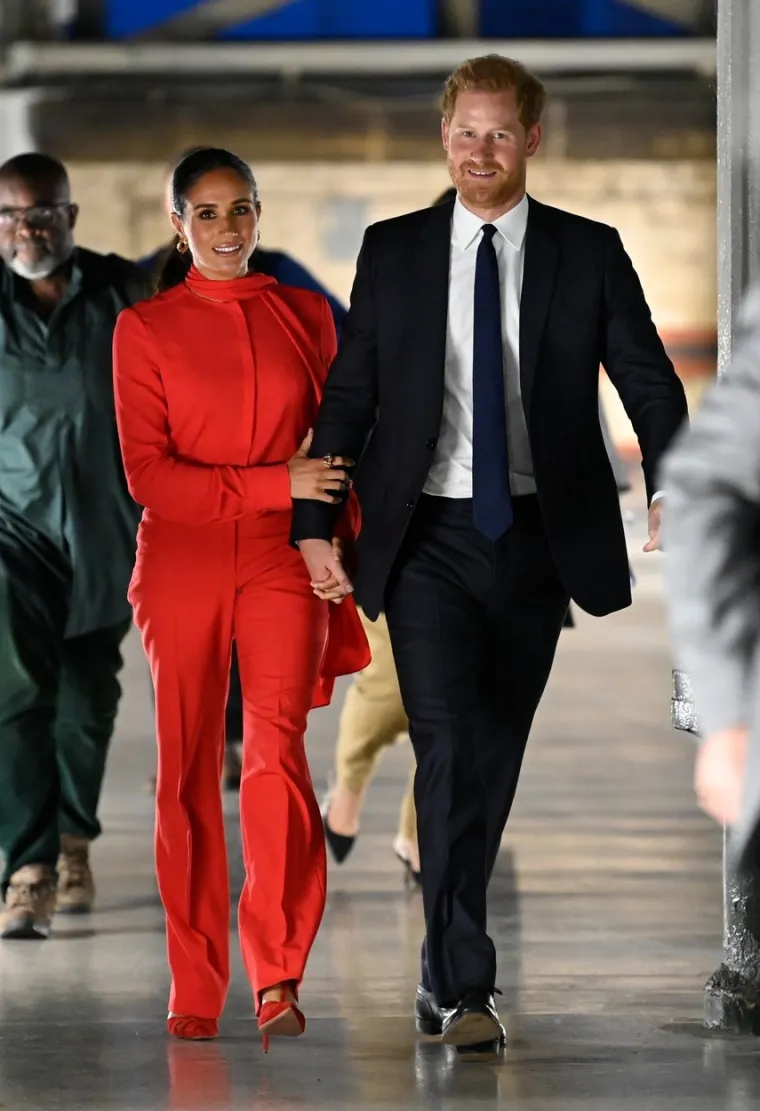 Britanci jedva dočekali famozan govor Meghan Markle, kad ono... Točno 54 puta napravila je stvar koja ih je iživcirala