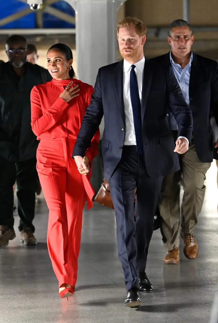 Britanci jedva dočekali famozan govor Meghan Markle, kad ono... Točno 54 puta napravila je stvar koja ih je iživcirala