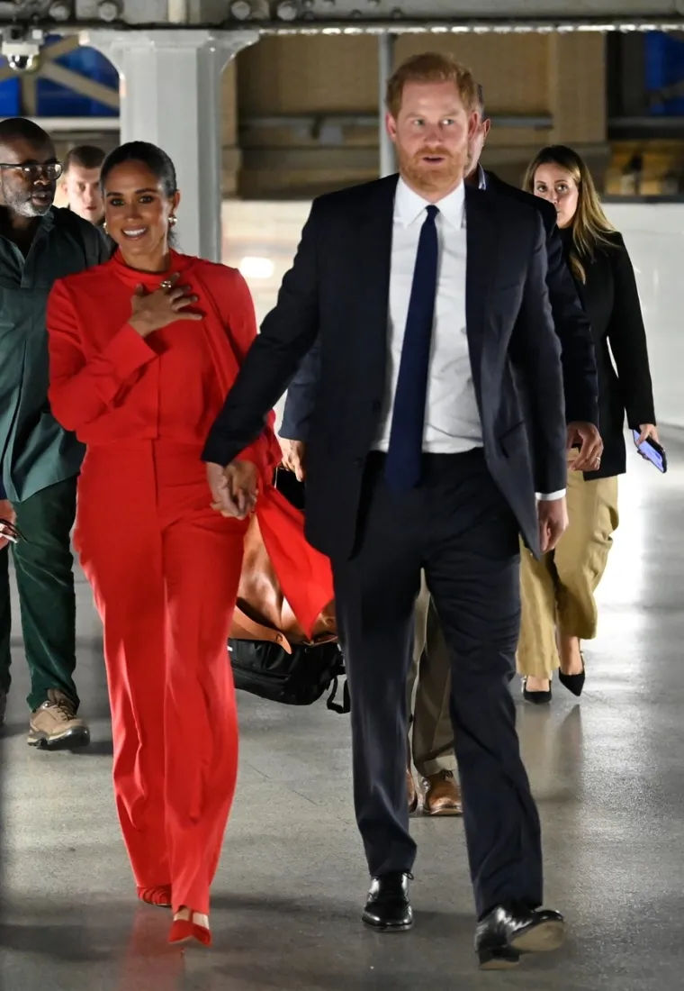 Britanci jedva dočekali famozan govor Meghan Markle, kad ono... Točno 54 puta napravila je stvar koja ih je iživcirala