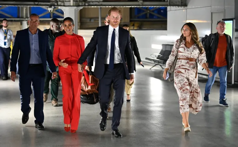 Britanci jedva dočekali famozan govor Meghan Markle, kad ono... Točno 54 puta napravila je stvar koja ih je iživcirala