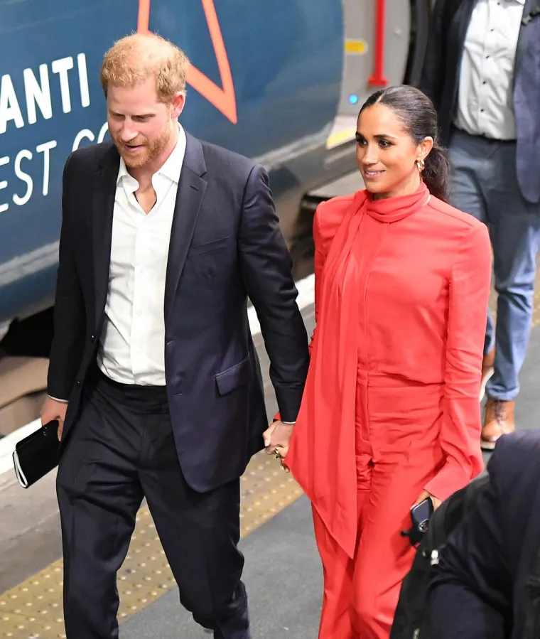 Britanci jedva dočekali famozan govor Meghan Markle, kad ono... Točno 54 puta napravila je stvar koja ih je iživcirala