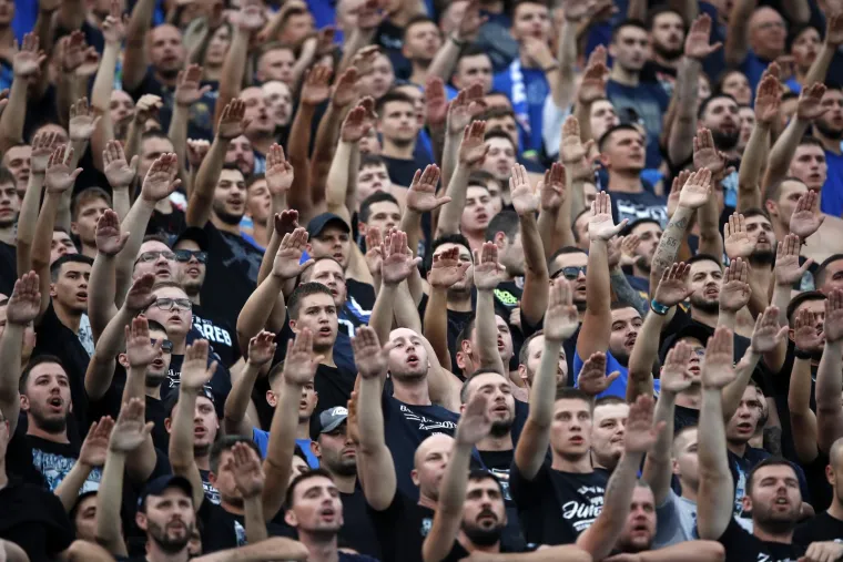 Totalni hard-core na Maksimiru: U jednom trenutku samo je počelo gorjeti; UEFA se ovakvom '&scaron;amaru' iz Zagreba nije nadala