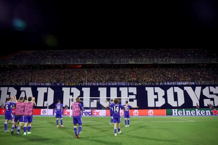 Veliko slavlje Dinamovih igrača nakon pobjede protiv Chelseaja: Čarobna maksimirska noć