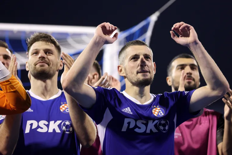 Veliko slavlje Dinamovih igrača nakon pobjede protiv Chelseaja: Čarobna maksimirska noć