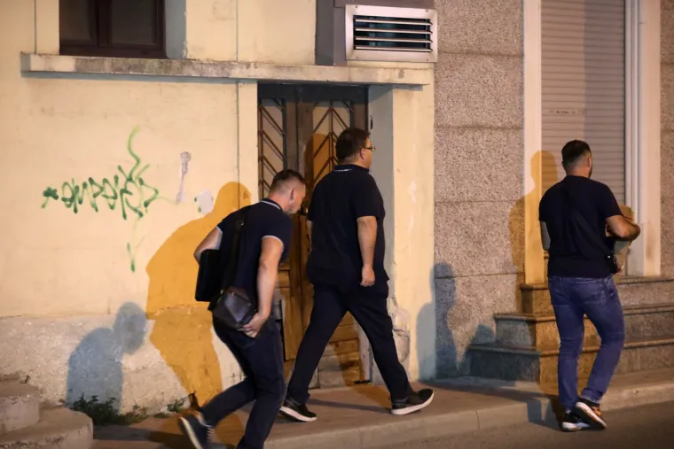 Pretres kuće i poslovnog objekta odvjetnika Branimira Zmijanović, uhićenog u današnjoj akciji zajedno sa sutkinjom Majom Šupe, poznatom po Horvatinčićevoj sinkopi 