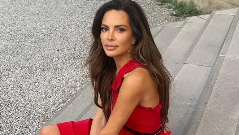 &quot;Pričat ćemo otvoreno o spektru pitanja oko kojih se vrti suvremeni život. Različitost stavova će upravo donijeti dinamiku i zanimljiv ton, bit će lepršavo, poletno, informativno, osnažujuće, a sve s ciljem da se uljepša život u našem zajedničkog prostoru, da jednostavno poboljšamo svijet oko nas&quot;, otkrila je voditeljica. 