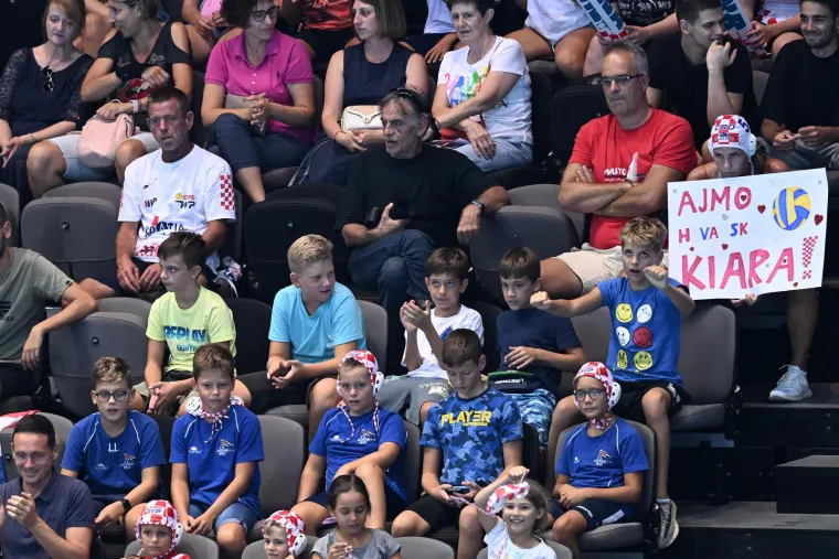 Barakudice te&scaron;ko stradale od Izraelki: Navijači ih bodrili do posljednjeg trenutka