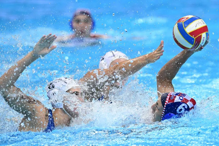 Barakudice te&scaron;ko stradale od Izraelki: Navijači ih bodrili do posljednjeg trenutka