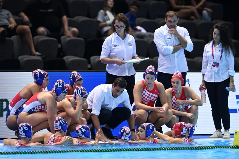 Barakudice te&scaron;ko stradale od Izraelki: Navijači ih bodrili do posljednjeg trenutka
