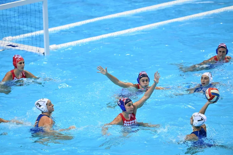 Barakudice te&scaron;ko stradale od Izraelki: Navijači ih bodrili do posljednjeg trenutka