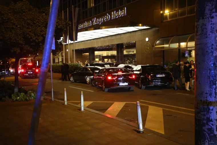 Pogledajte &scaron;tićenu kolonu vozila kojom je turski predsjednik Erdoğan do&scaron;ao do Hotela Sheraton u Zagrebu
