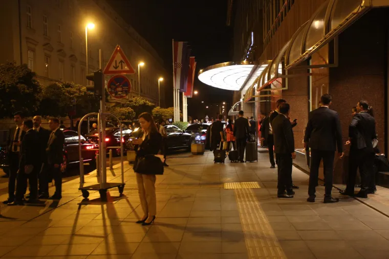 Pogledajte &scaron;tićenu kolonu vozila kojom je turski predsjednik Erdoğan do&scaron;ao do Hotela Sheraton u Zagrebu