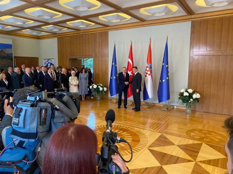 Pogledajte susret Milanovića i Erdogana. S njima su i elegantne prve dame, Sanja Musić Milanović i Emine Erdogan