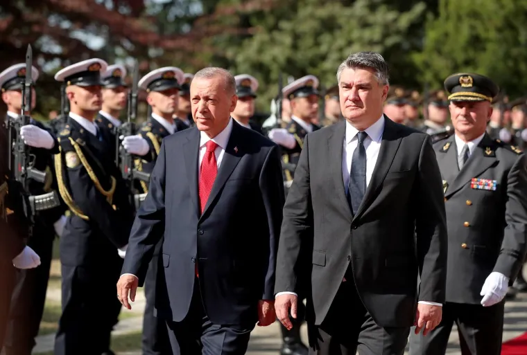 Pogledajte susret Milanovića i Erdogana. S njima su i elegantne prve dame, Sanja Musić Milanović i Emine Erdogan