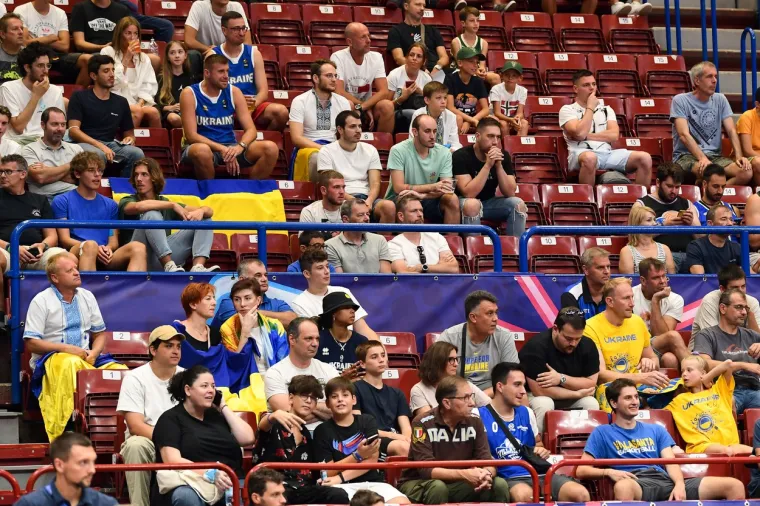 Prizori velike hrvatske pobjede u Milanu na EuroBasketu: Imamo (ne)očekivanog junaka, već drugu utakmicu zaredom daje ton igri