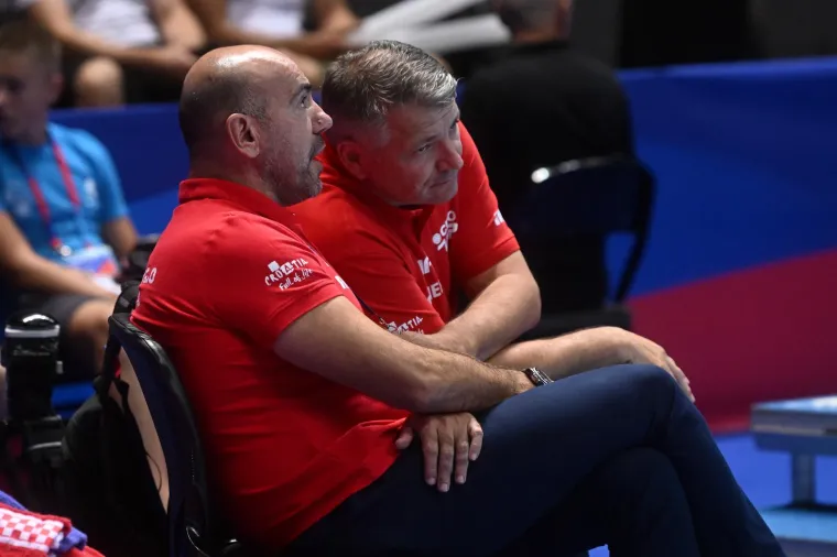 Nema koga nema u uzavreloj Spaladium Areni: Splitske lipotice očarale, kći slavnog Vatrenog s najvažnijom osobom u svom životu gleda utakmicu