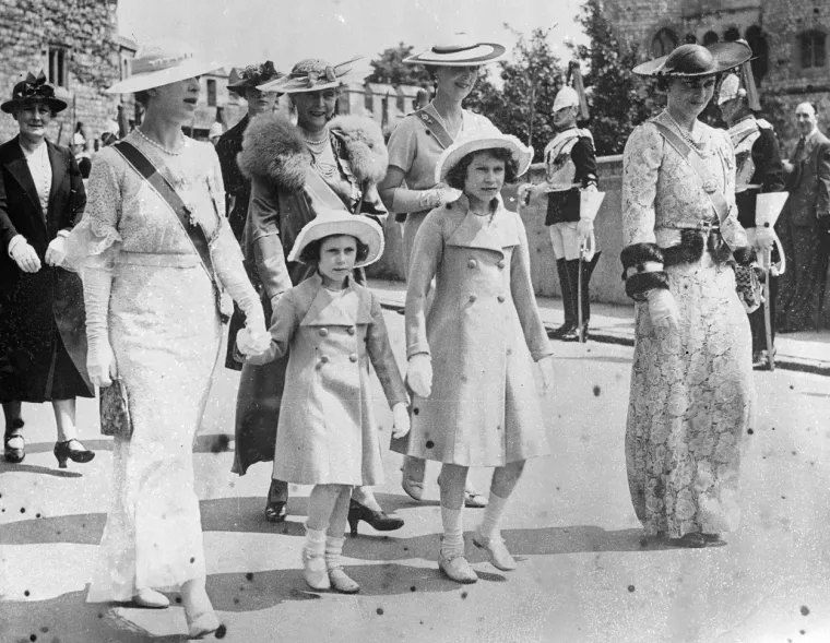 Pogledajte fascinantne fotografije Elizabete dok je još bila princeza: U nježnim plavim očima krila se odlučna kraljica
