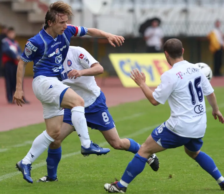 Modrićevim povratkom u Modri dres počela je dominacija Dinama koja traje do danas. Sa zagrebačkim klubom je osvojio tri naslova prvaka, dva kupa i superkup. Upisao je 94 utakmice i postigao 27 pogodaka. Iako je bilo jasno da je Modrić izvanserijski talent malo tko je mislio da će postati jedan od najboljih nogometa&scaron;a svih vremena u godinama koje dolaze. 