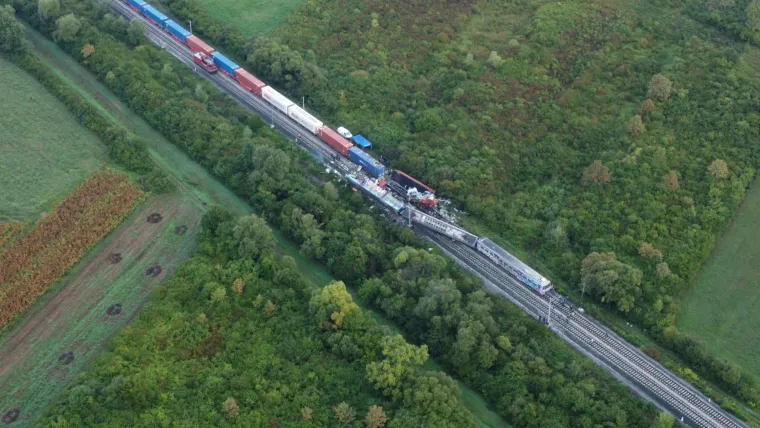 UZNEMIRUJUĆE Pogledajte fotografije iz zraka stravičnog sudara vlakova kod Novske