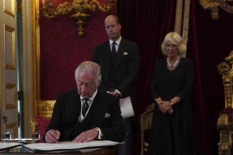 Britanci imaju Kralja! Charles III. i službeno proglašen novim britanskim monarhom