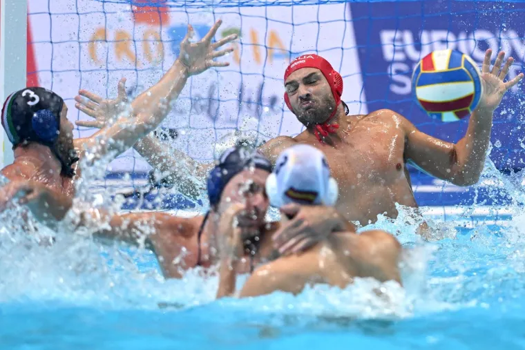 Bitka u Spaladium Areni za treće mjesto na EP-u: &Scaron;panjolska i Italija odigrali stra&scaron;nu utakmicu, sve je sijevalo