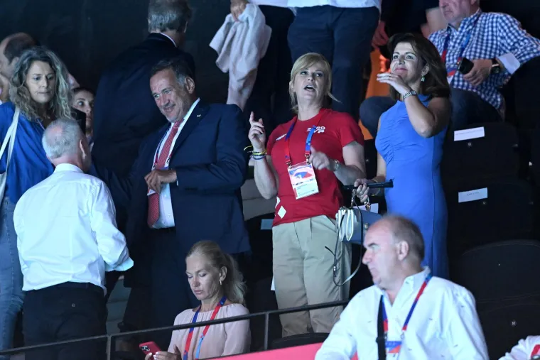 Brojni poznati pratili Hrvatsku u pohodu na europski naslov: Kolinda i Milanović glavne zvijezde u VIP loži