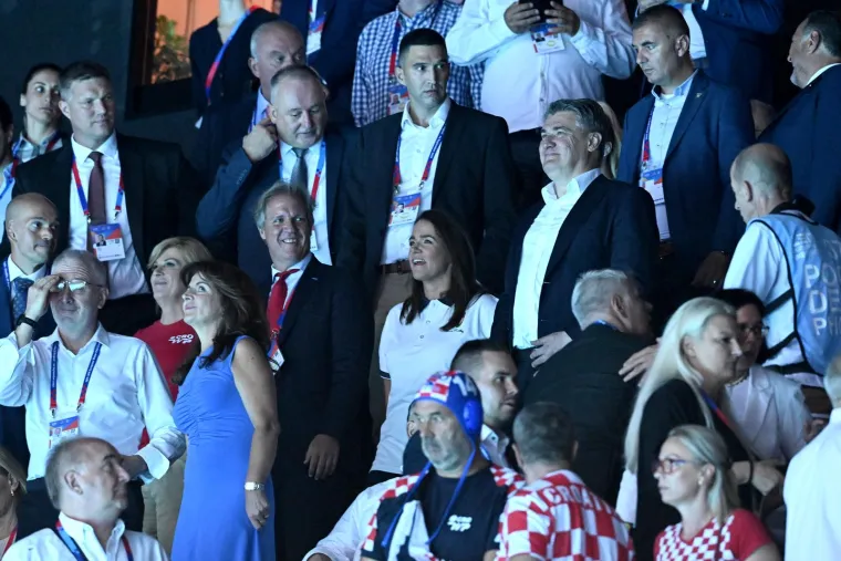 Brojni poznati pratili Hrvatsku u pohodu na europski naslov: Kolinda i Milanović glavne zvijezde u VIP loži