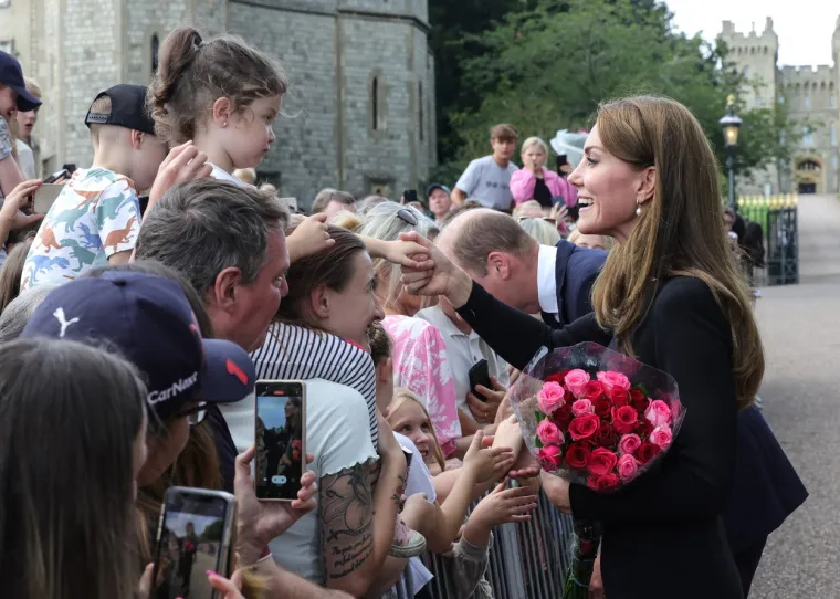 Dirljiv susret prinčeva sa suprugama u Windsoru: Kraljica Elizabeta ih je ponovno povezala