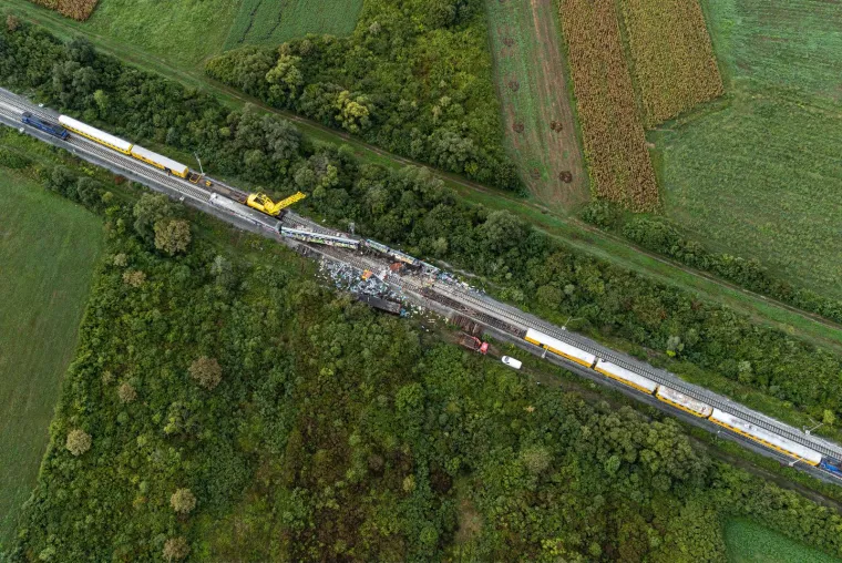 Nove snimke iz zraka: Pogledajte razmjere strašne nesreće vlakova kod Novske u kojoj su poginule tri osobe