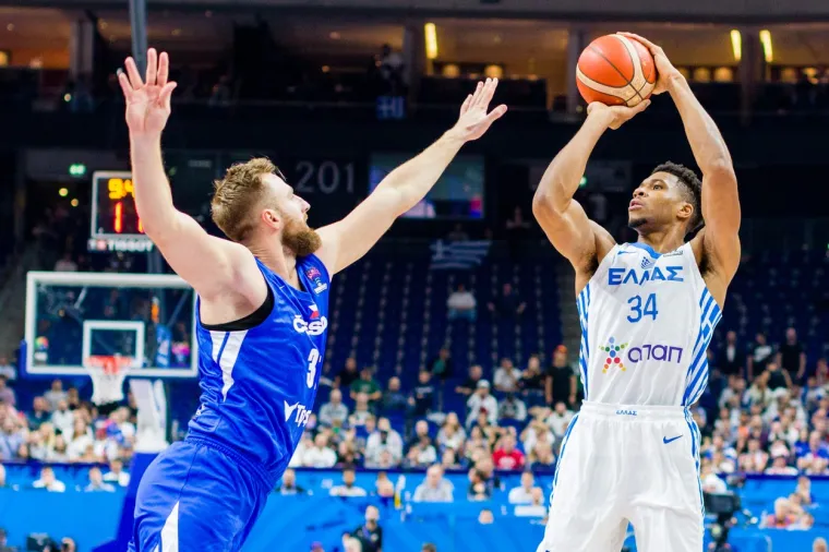 Grčka protiv žilave Češke teže od očekivanog došla do četvrtfinala: Giannis Antetokounmpo briljirao
