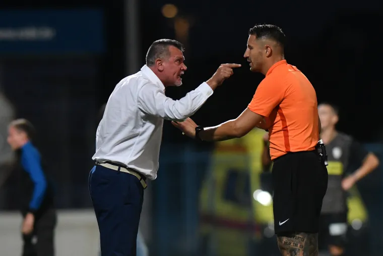 Vatreno kolo na hrvatskim travnjacima: Torcida i BBB napravili velike bakljade, Boysi dignuli dirljivu poruku