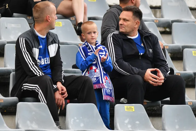 Vatreno kolo na hrvatskim travnjacima: Torcida i BBB napravili velike bakljade, Boysi dignuli dirljivu poruku