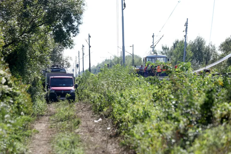 Počela sanacija pruge, pogledajte kako izgleda mjesto teške željezničke nesreće tri dana poslije