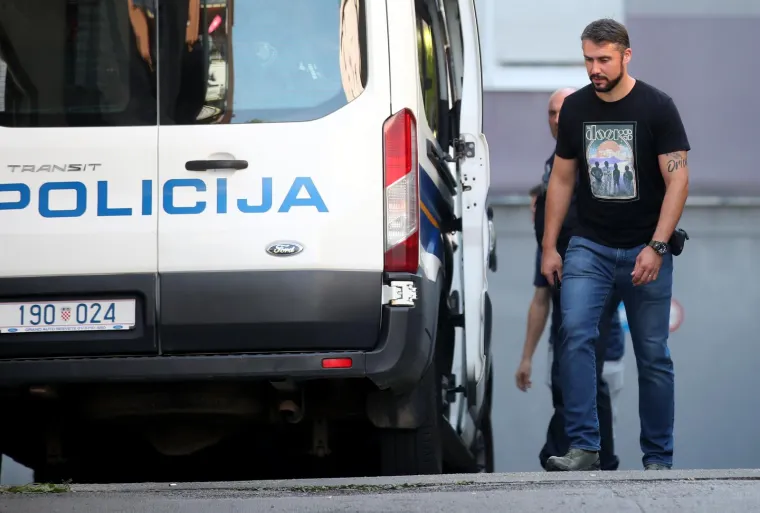 Duge cijevi na zagrebačkim Srednjacima. Iz policije za RTL.hr: 'Nema ugroze za građane'