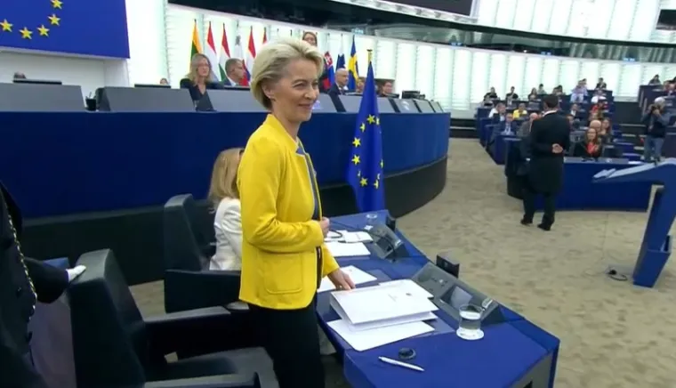 Jeste li primijetili Ursulinu odjevnu kombinaciju koja je mnogima zapela za oko? Poruka je i vi&scaron;e nego očigledna