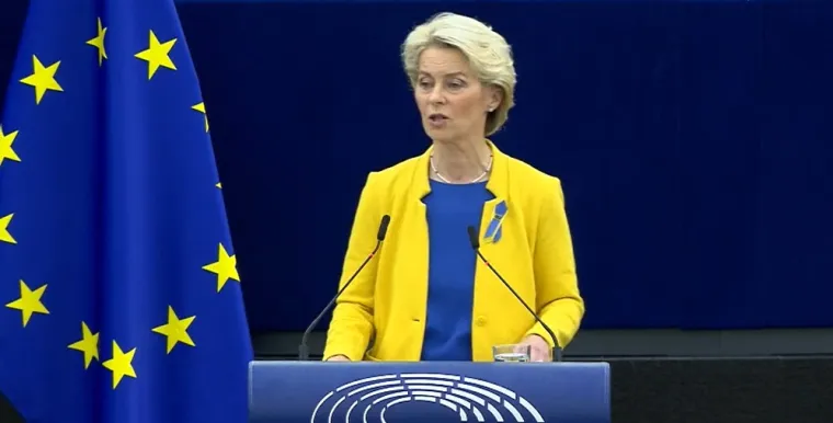 Jeste li primijetili Ursulinu odjevnu kombinaciju koja je mnogima zapela za oko? Poruka je i vi&scaron;e nego očigledna