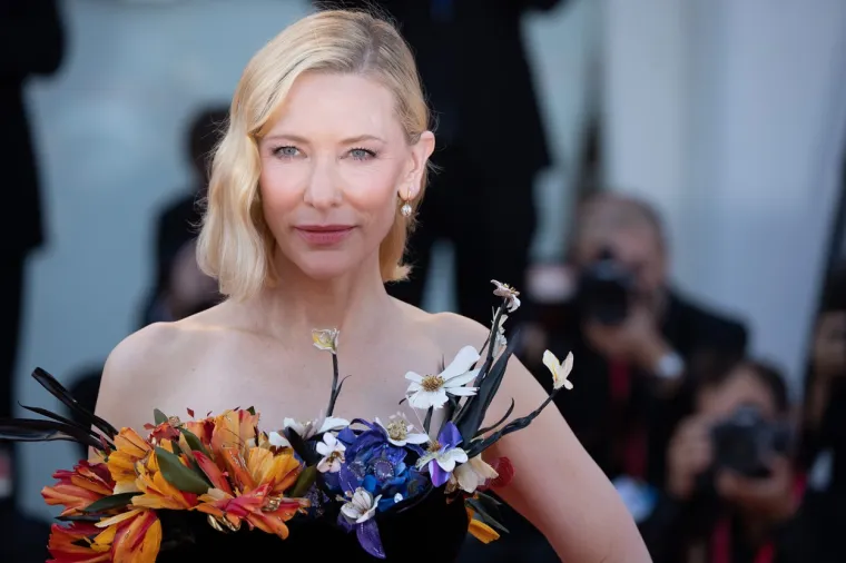 Nakon što je blistala na venecijanskom festivalu, Cate Blanchett zabavljala se na talijanskoj plaži, više pogledajte u nastavku...