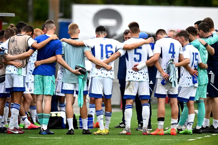 Dinamovi juniori te&scaron;ko stradali na gostovanju kod Milana: Donosimo kadrove ogleda mladih nada u LP