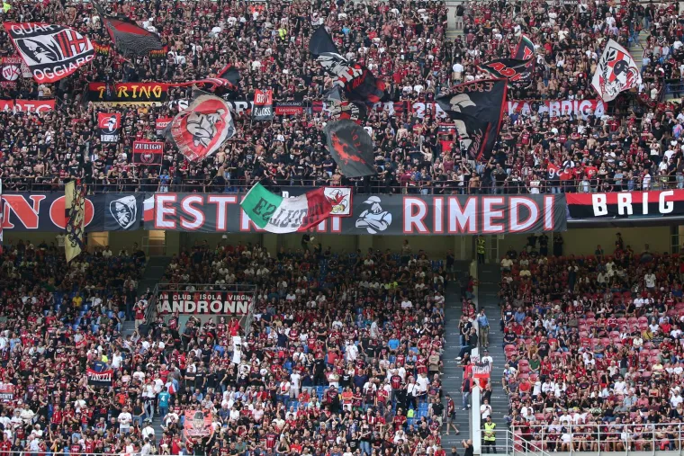 Show navijača Dinama na kultnom San Siru, pogledajte nadrealne prizore na stadionu Milana