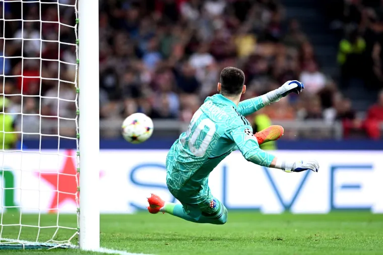 Milan slomio  Dinamo u čarobnom ambijentu: Donosimo vam najbolje kadrove okr&scaron;aja na San Siru