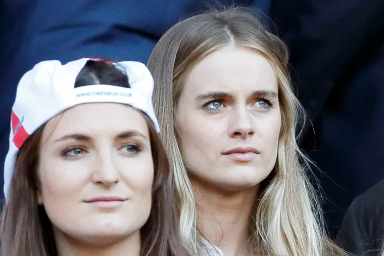 Razlog njihova prekida nije poznat, ali je ona na dan kada se Harry zaručio s Meghan objavila veoma zanimljiv post. &quot;Neovisno o tome koliko si educiran, talentiran, bogat ili cool, sve o tebi kaže ono kako postupaš prema ljudima.&quot;