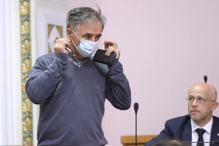Do jučer su se gledali preko nišana - pogledajte što danas rade: A nakon ovih slika poznato i tko je dijelio sobu sa zaraženim Plenkovićem?