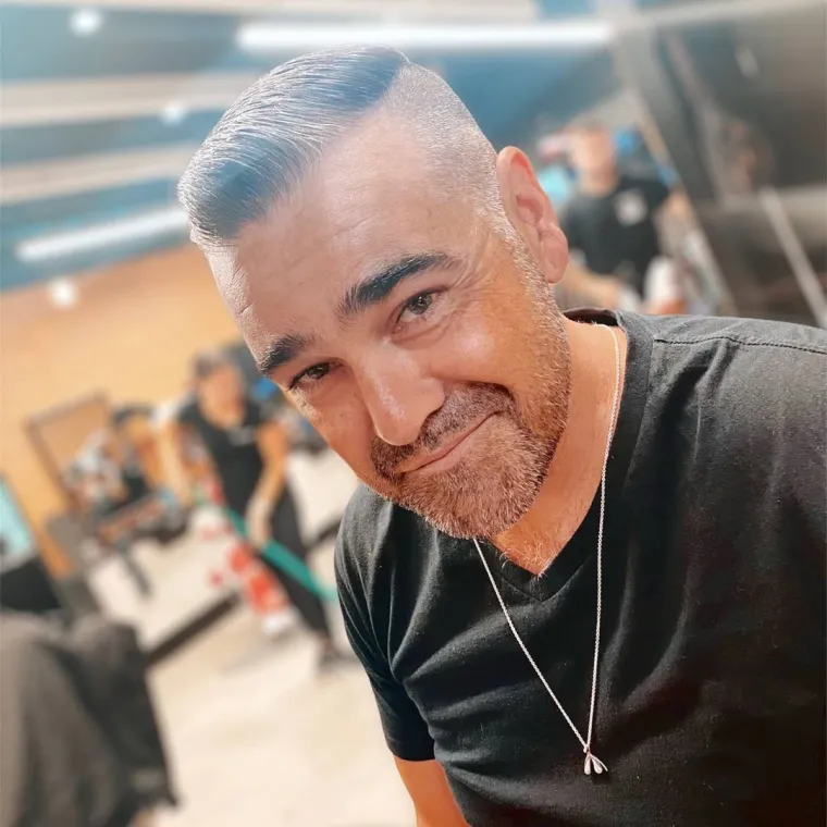 &quot;Nekako mi je palo na pamet mogu li uspjeti, ali prošle su dvije godine i to je sve što radim&quot;, rekao je Hunter. Srebrni lisac je priznao da je njegov život kao muškog seksualnog radnika &quot;dosta drugačiji&quot; od života žena u istom polju tvrdeći da je &quot;najveća razlika što žene mogu vidjeti više klijenata dnevno&quot;, dok se on ograničava na jednu ženu dnevno. &quot;Žene imaju tendenciju da budu rezervirane na kraće vrijeme, dok je većina mojih rezervacija na nekoliko sati ili preko noći&quot;, rekao je.