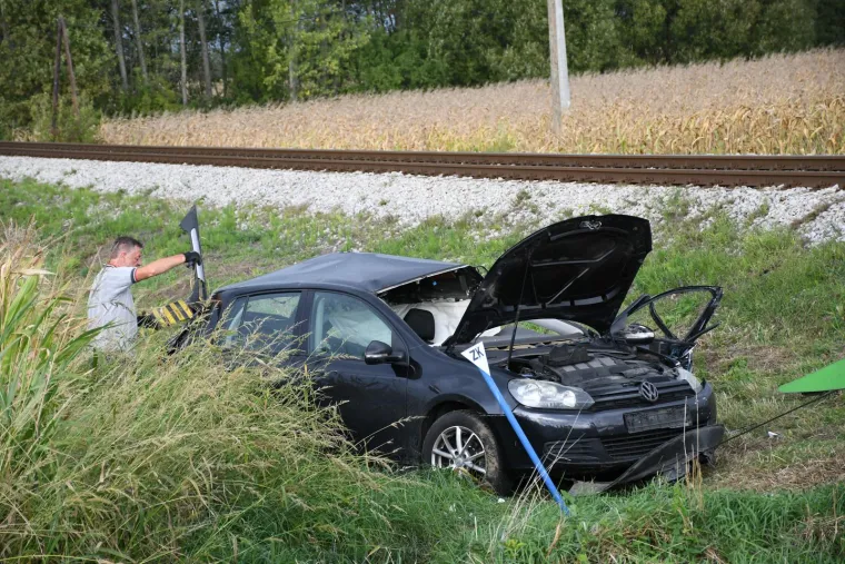 Pogledajte prizore s mjesta nesreće na kojem su poginuli žena i dvoje četverogodi&scaron;nje djece