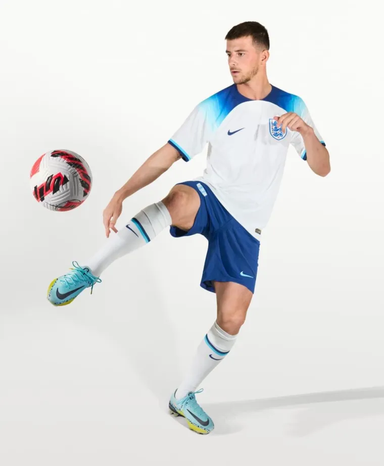 Engleska - domaća garnitura