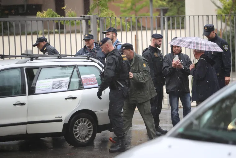 Drama pred sudom! Franciškovićevi pristaše vikali: 'Pustite Marka!' Stigla interventna, ima i privedenih