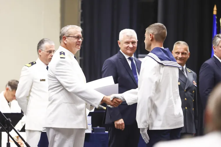 Predsjednik Milanović odlikovao pripadnike ratne mornarice