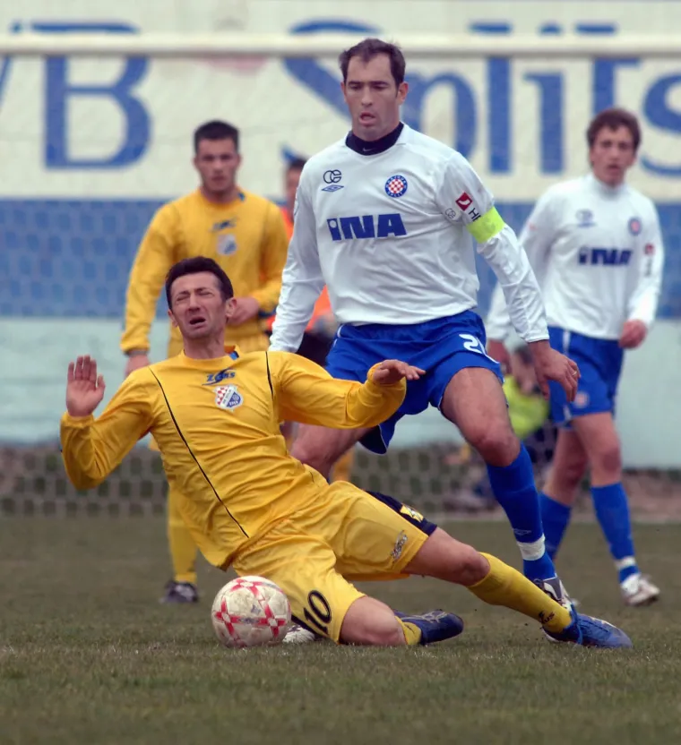 Mate Baturina - Igrao je za Hajduk, Šibenik, Zagreb, Zadar i Solin, a 1999. godine je debitirao za reprezentaciju u prijateljskoj utakmici protiv Egipta,