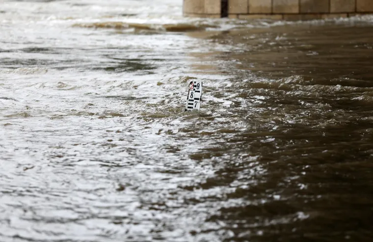 Ki&scaron;a ne prestaje padati u Zagrebu, vodostaj Save raste